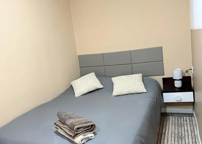  Avenue Rooms